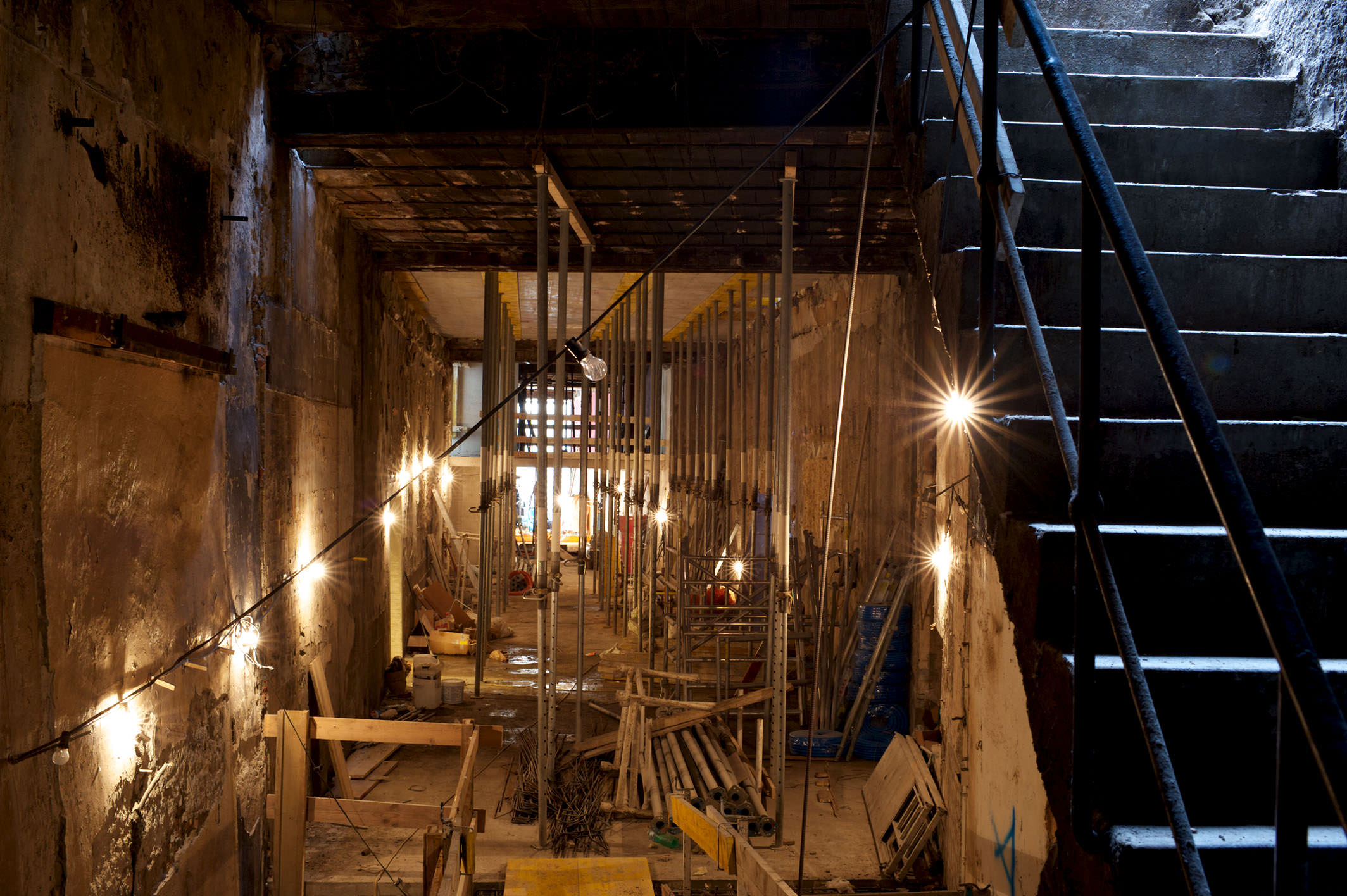 E10303  |  MplusV  |  Chantier Rue St. Francois, Lausanne